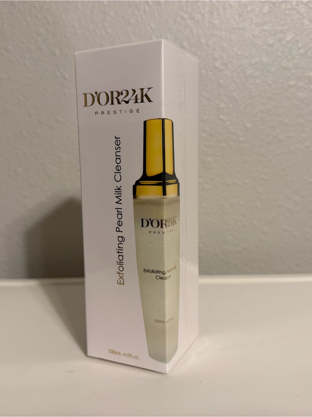 D'OR24K Prestige Exfoliating Pearl Milk Cleanser — White & Gold